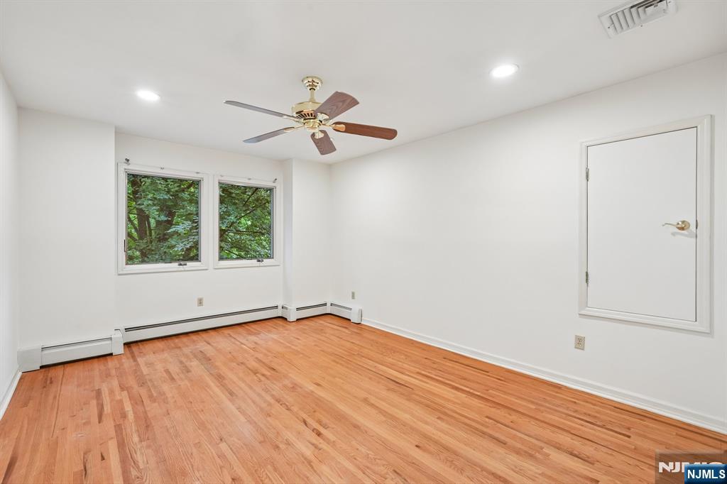 922 Hilltop Terrace — photo 26