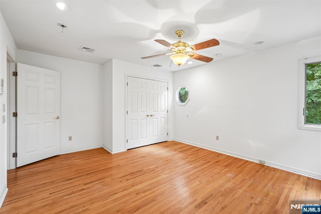 922 Hilltop Terrace — photo 30