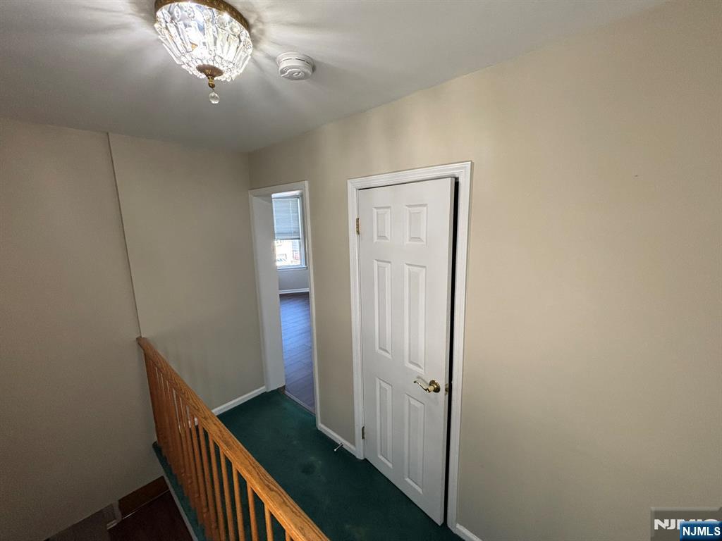 466 Chestnut Street - Photo 3