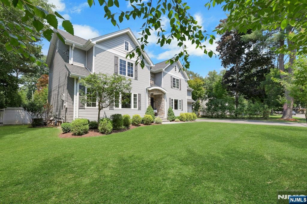 84 Leclerc Avenue - Photo 4