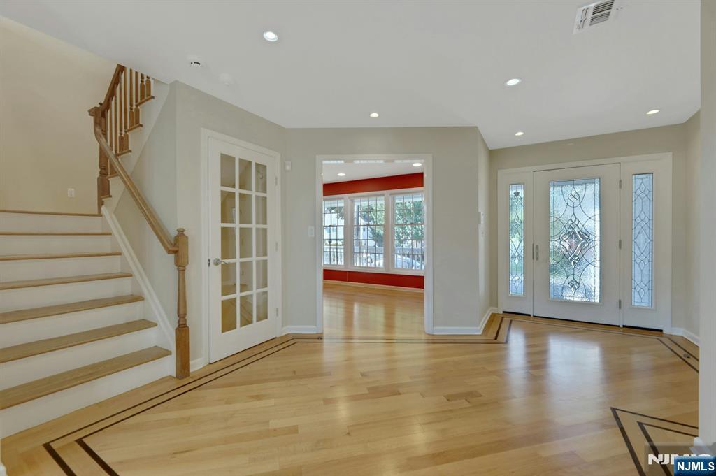 375 Sanford Avenue