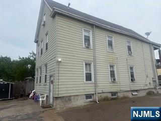 420-424 E 18th Street - Photo 2