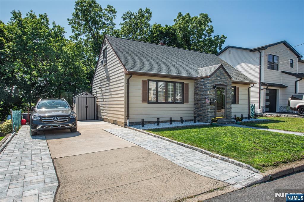 54 Hasbrouck Ave, Hasbrouck Heights, NJ 07604