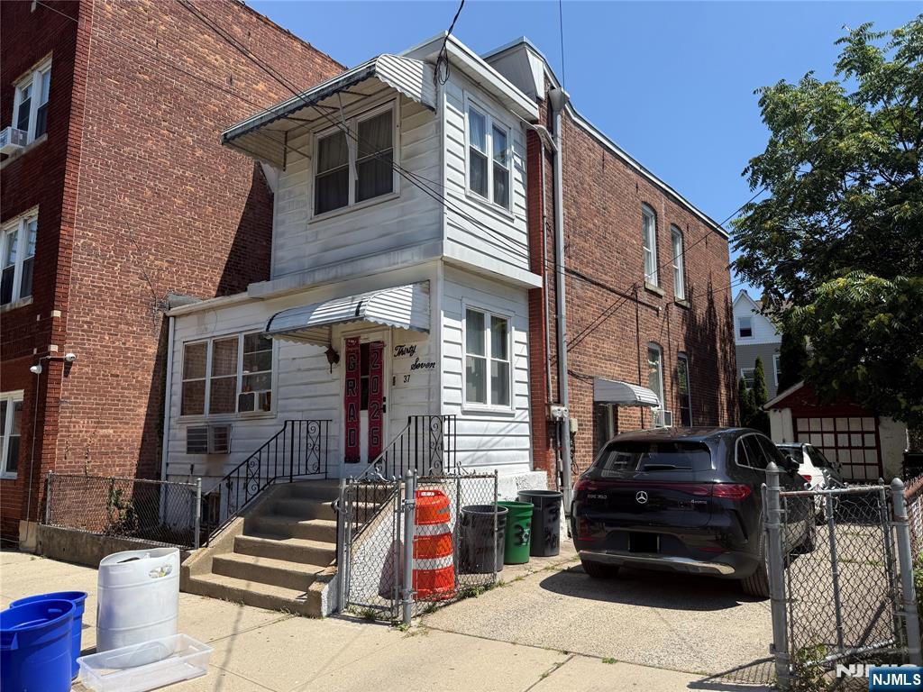 37 Krueger Place - Photo 1