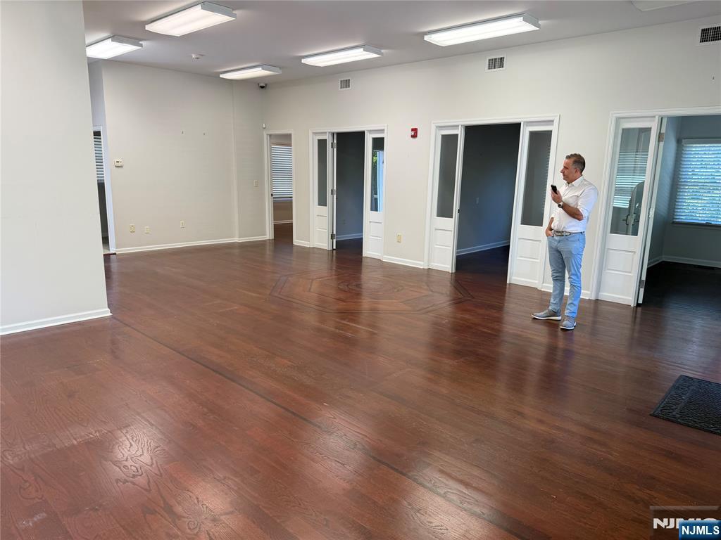 253 Madison Avenue - Photo 1