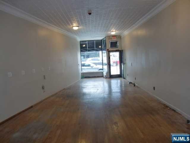 46 N Dean Street Store #3 - Photo 4