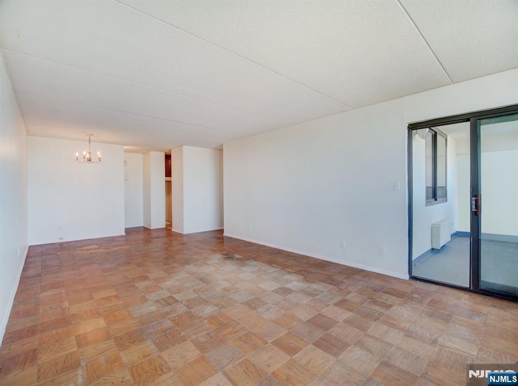 250 Gorge Road 18E - Photo 2