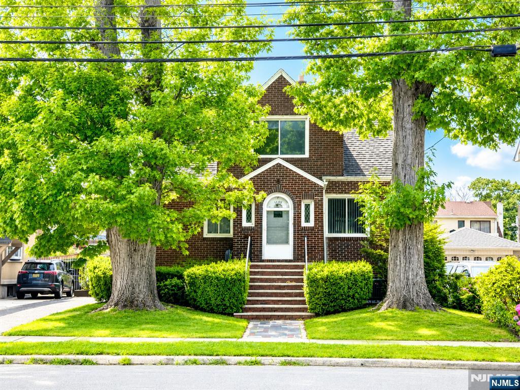 1105 Anderson Avenue - Photo 1