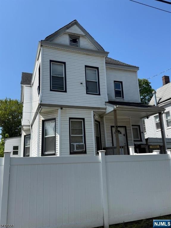50 9th Avenue - Photo 2