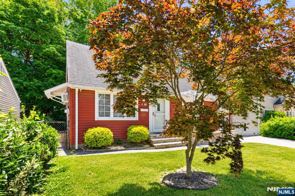 1-10 Lambert Rd, Fair Lawn, NJ 07410