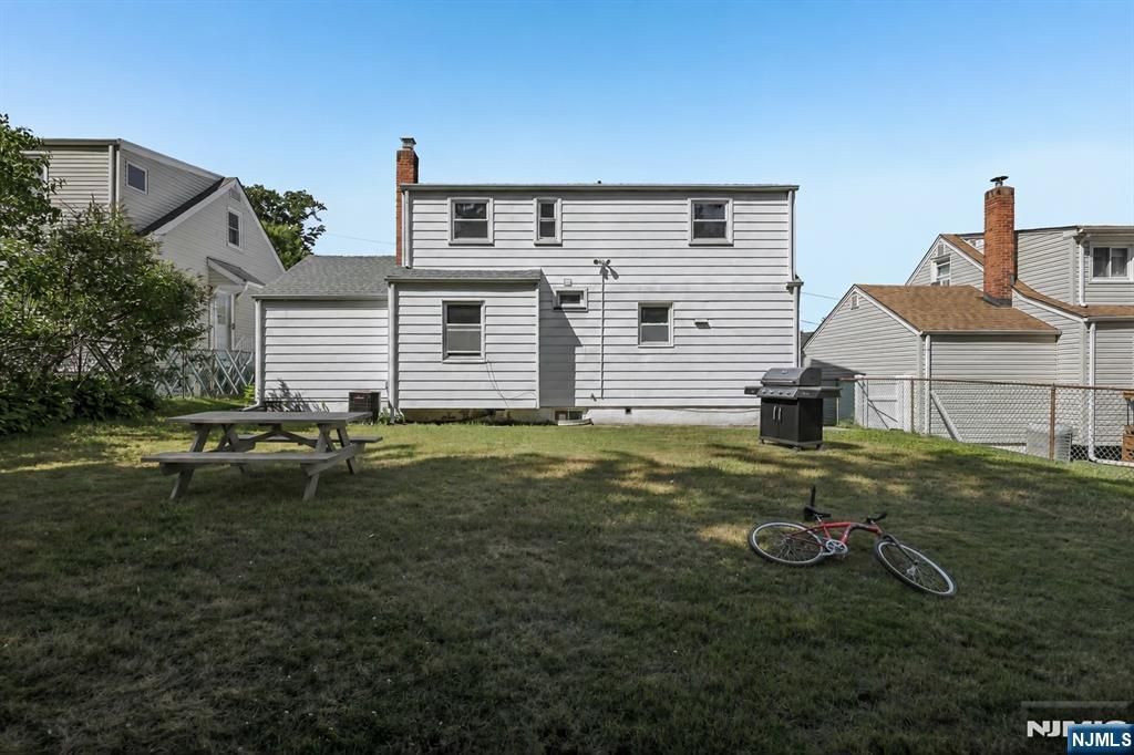 75 Emerson Street - Photo 3