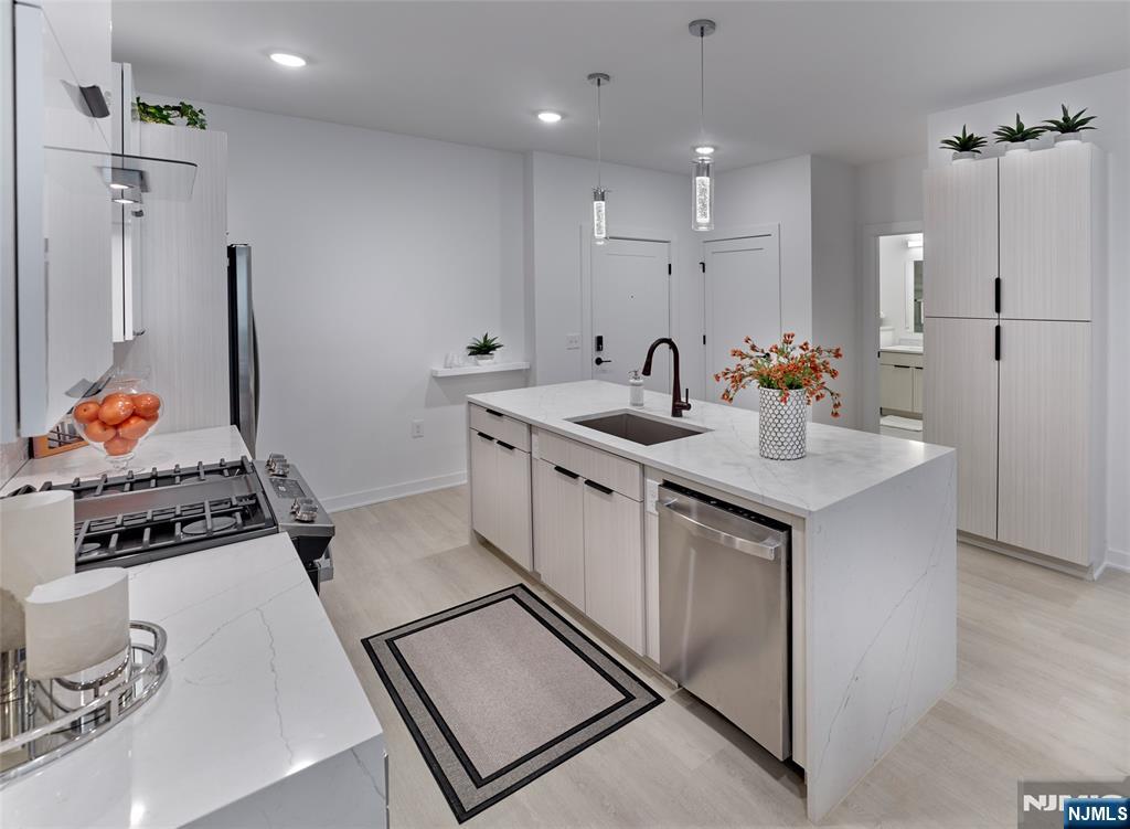 8 Tice Road 105 - Photo 3