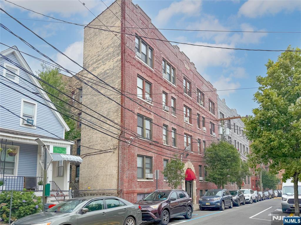 523-25 34th Street D1