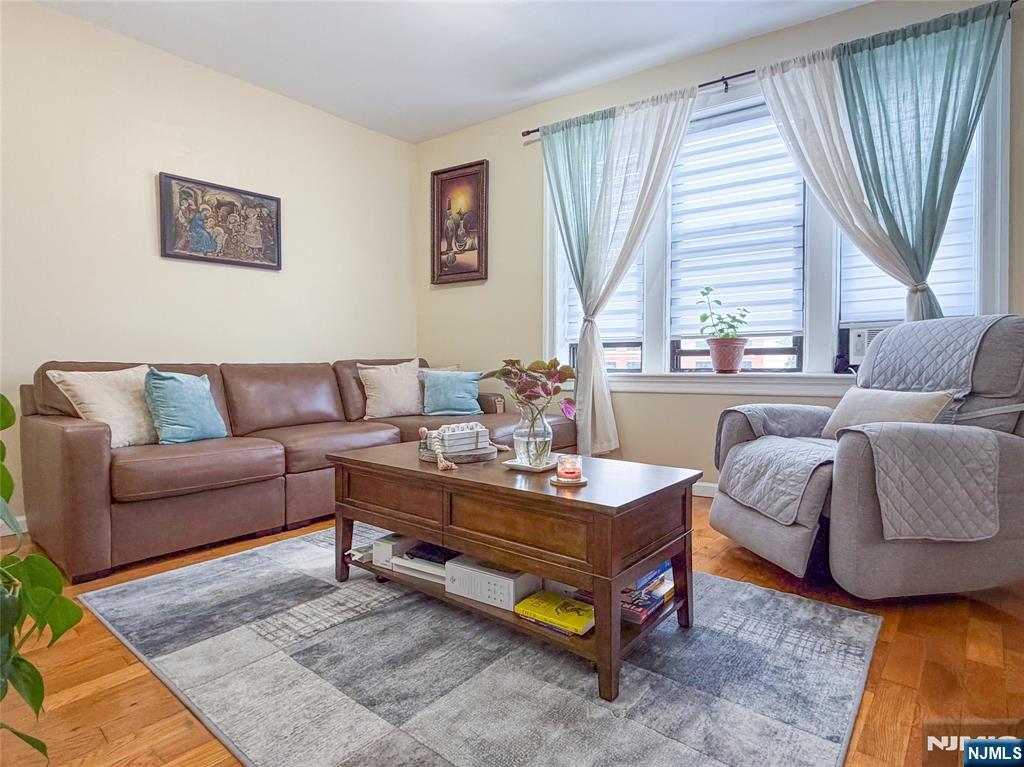 4th image of 523-25 34Th St #D1, Union City, NJ 07087 | MLS# 26028055