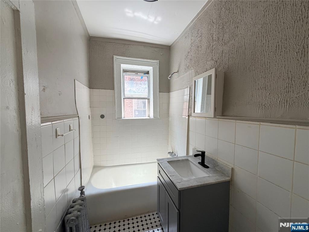 16 Irving Street B1 - Photo 3