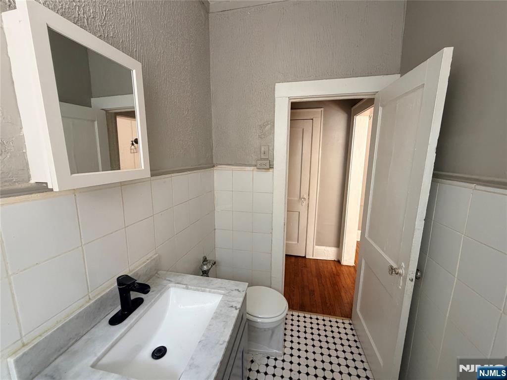 16 Irving Street B1 - Photo 4