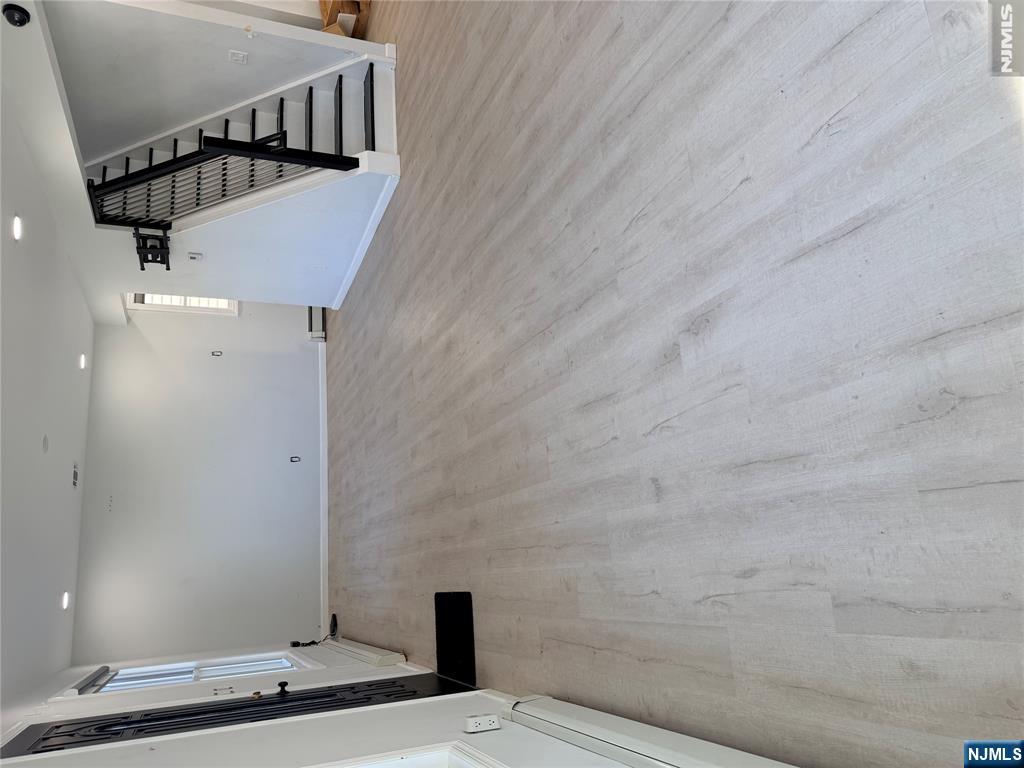 66 Edward Court - Photo 5