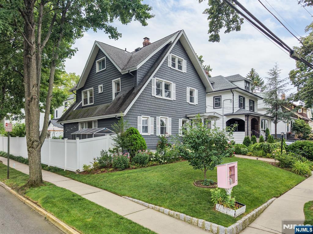 49 Walnut Street - Photo 3