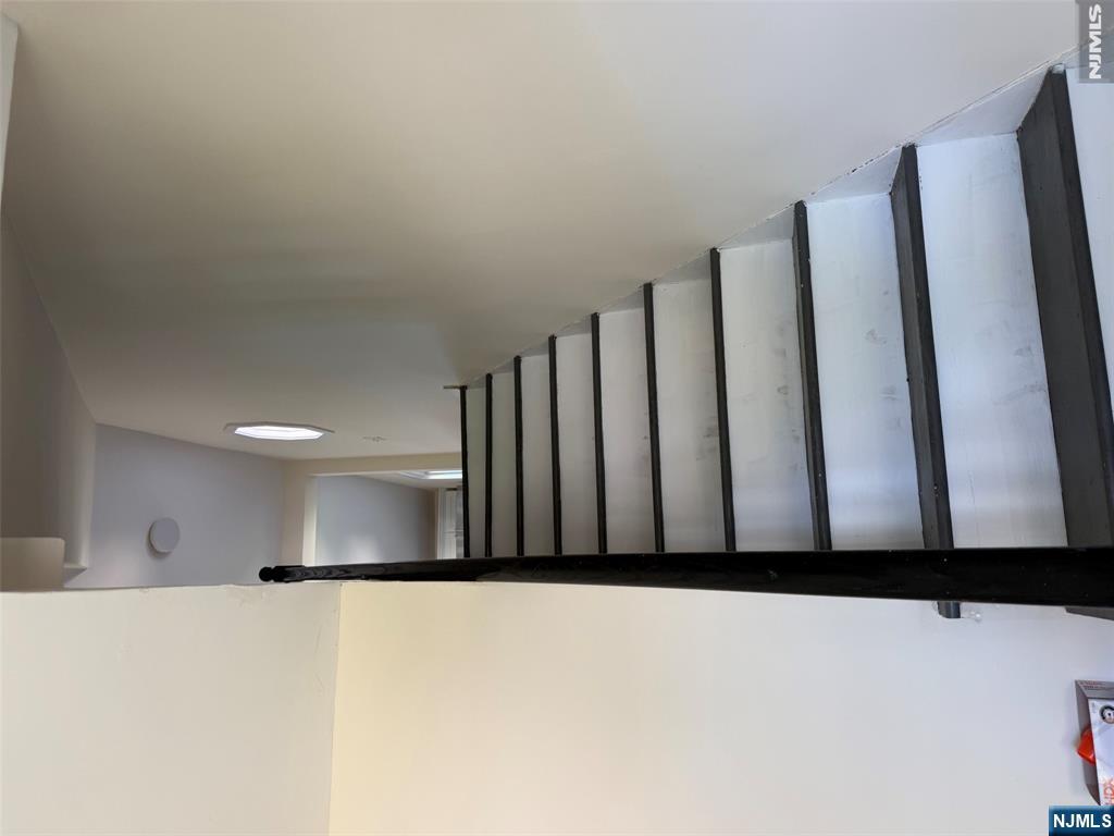 161 Central Avenue 2 &amp; 3 floor - Photo 2