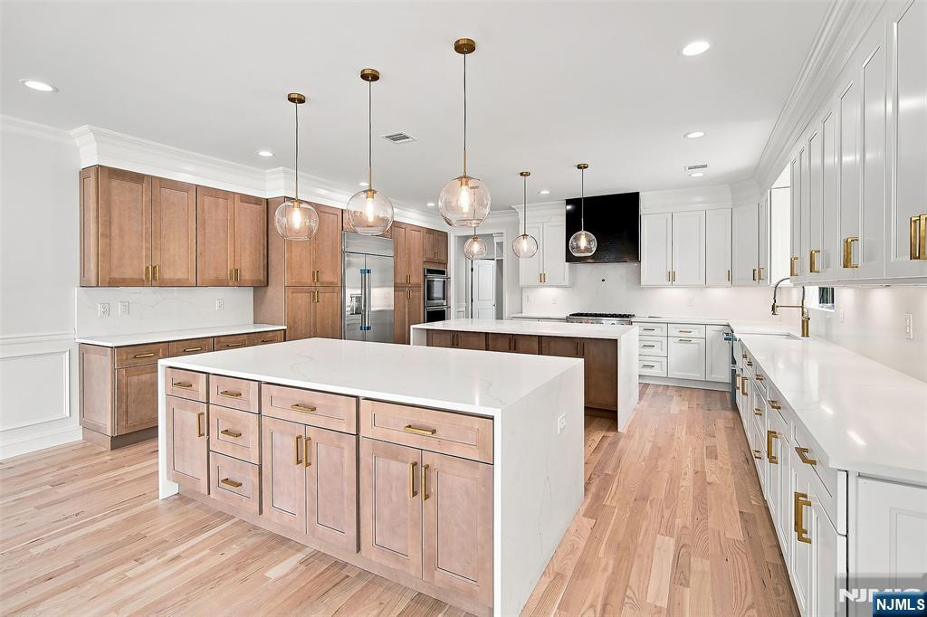 295 Georgian Drive — photo 11