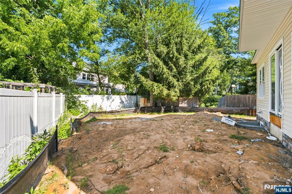 11 Maplewood Drive - Photo 5