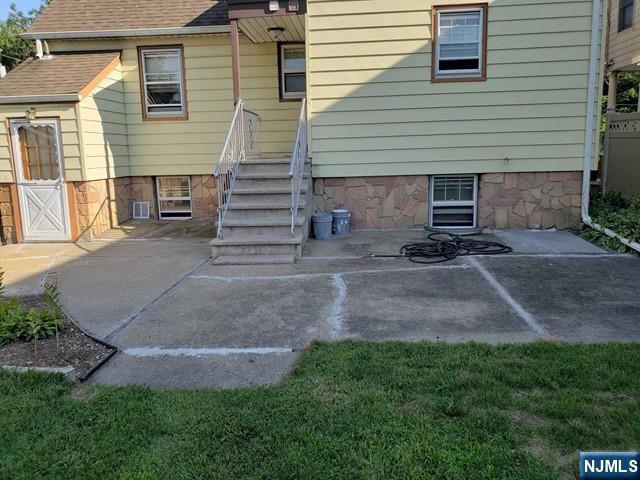 85 Linden Avenue - Photo 2