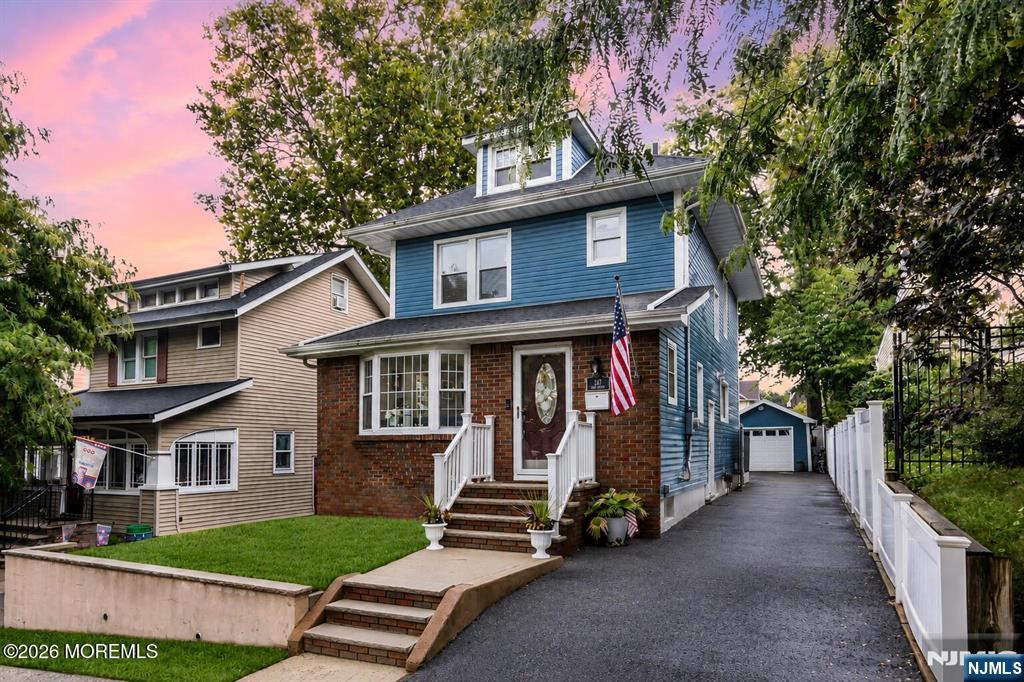 247 Post Avenue - Photo 1