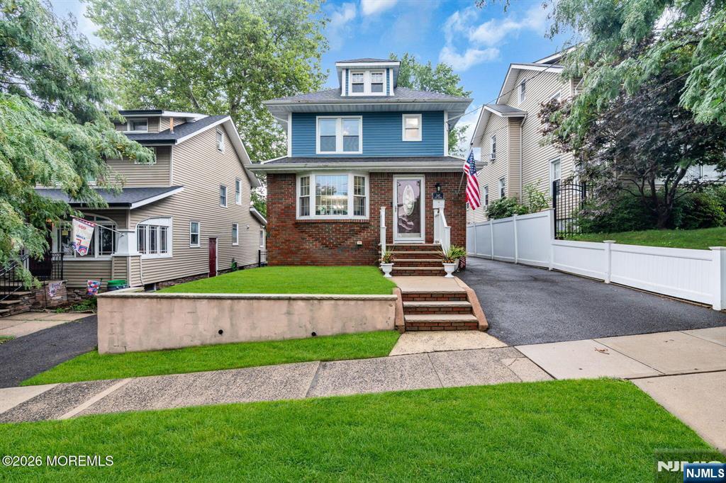 247 Post Avenue - Photo 3