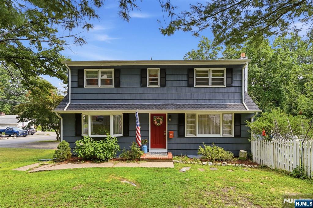 110 Truman Boulevard - Photo 1