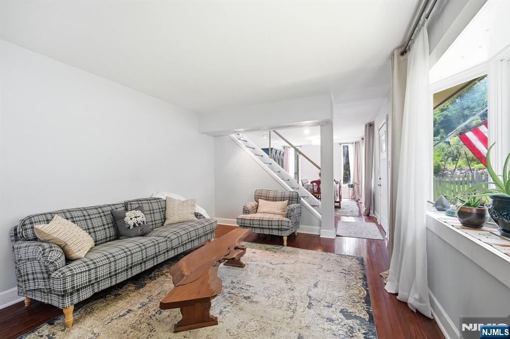 110 Truman Boulevard - Photo 4