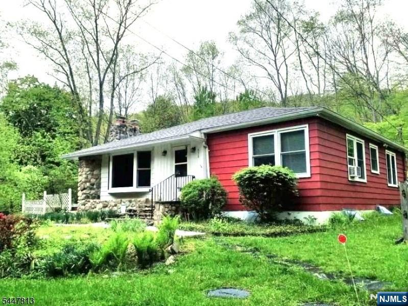 438 Longview Drive - Photo 1