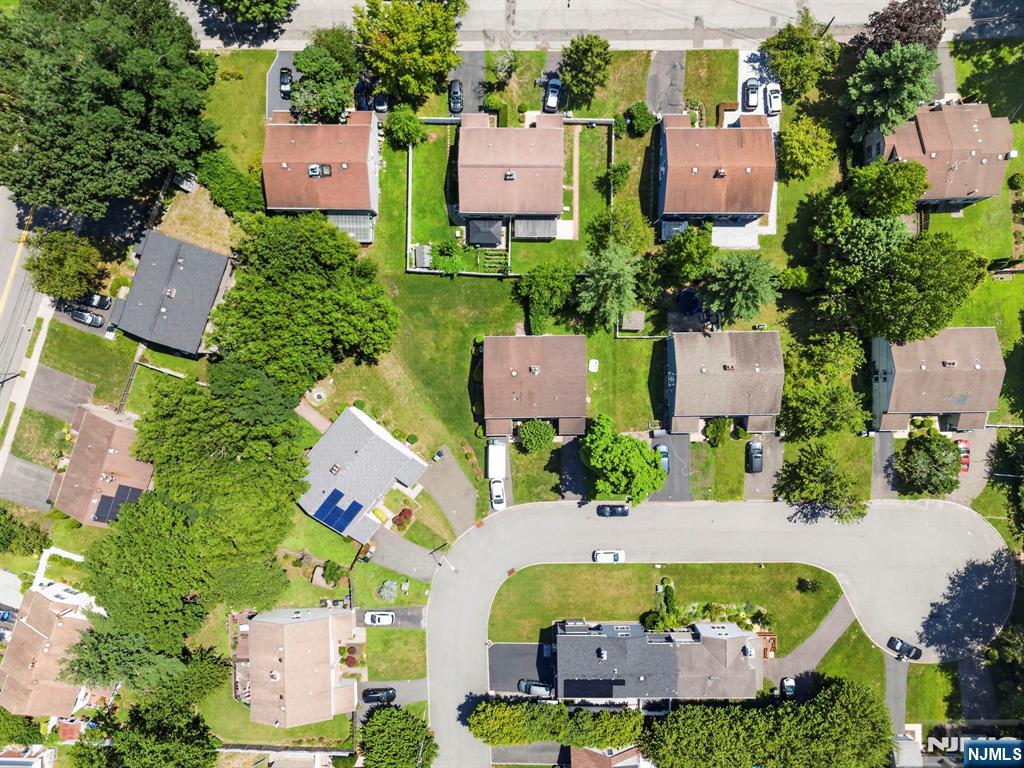 143 Grove Street - Photo 3