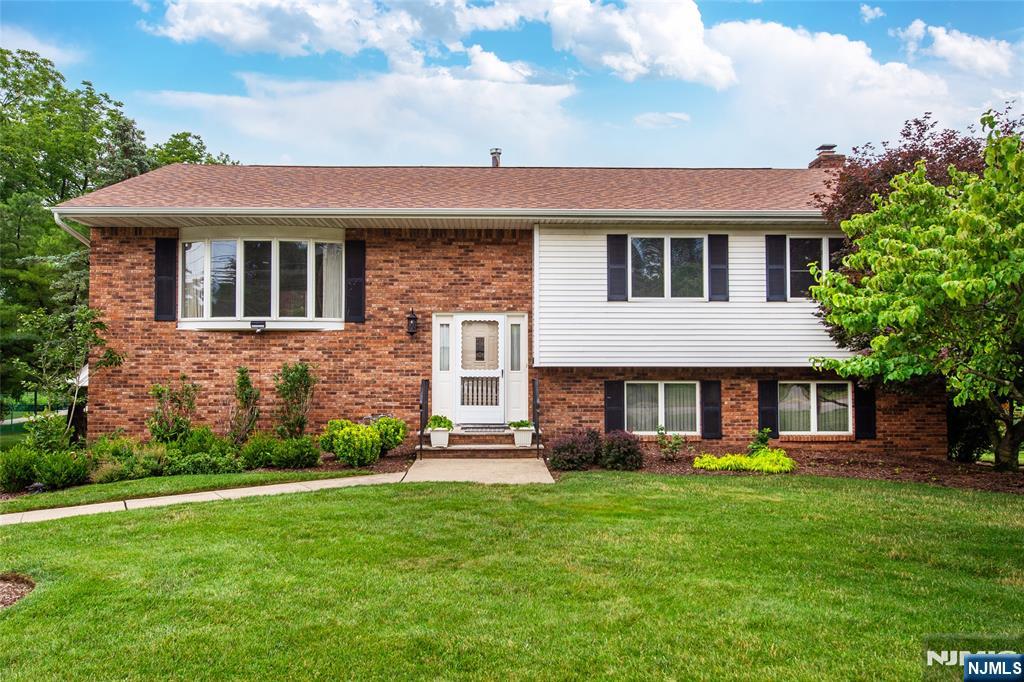 14 Hinchman Avenue - Photo 1