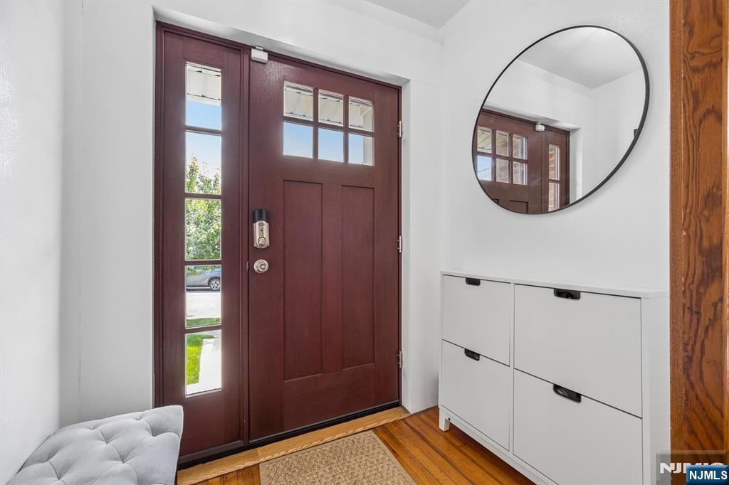 47 Kearney St, Lyndhurst, NJ 07071