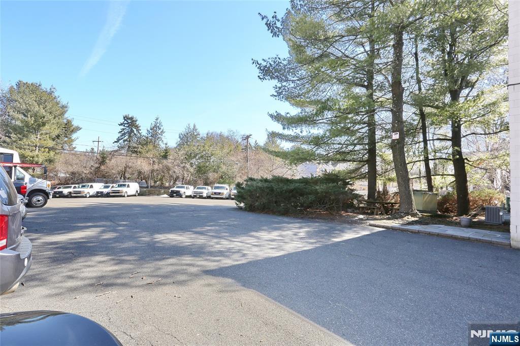 825 Windham Court — photo 7