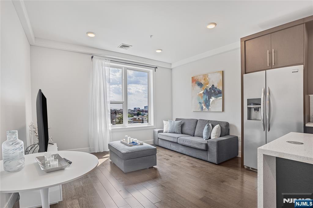 6401 Park Avenue 401 - Photo 3