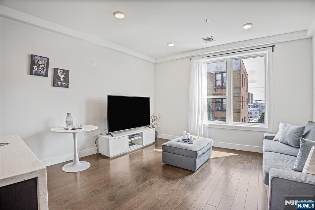 6401 Park Avenue 401 - Photo 4