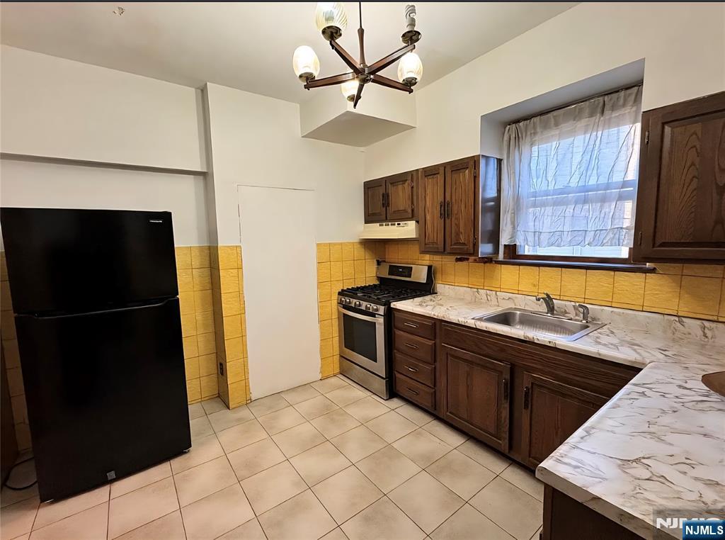 379 Liberty Avenue 1 - Photo 4