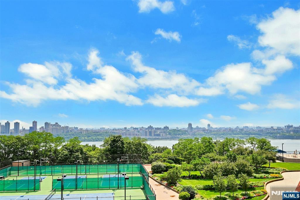 1512 Palisade Avenue #5B