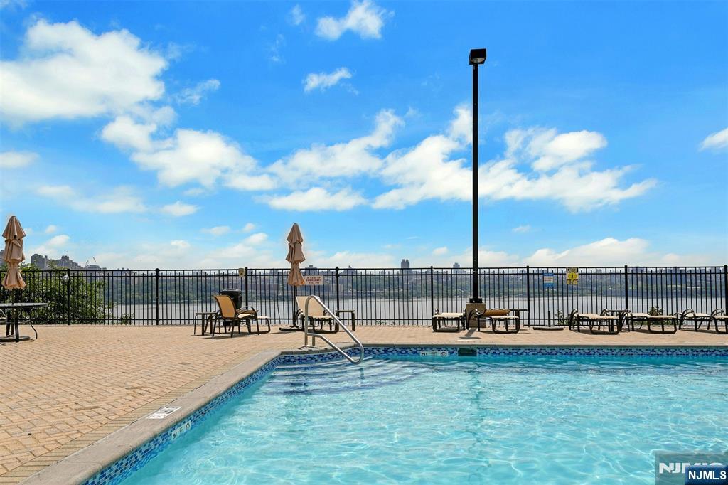 1512 Palisade Avenue #5B