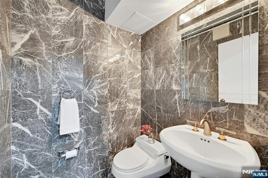 1512 Palisade Avenue #5B