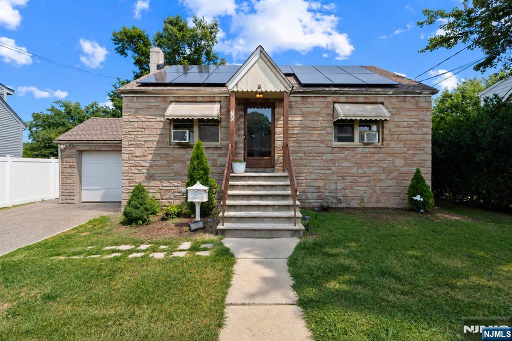 76 Niehaus Avenue - Photo 1