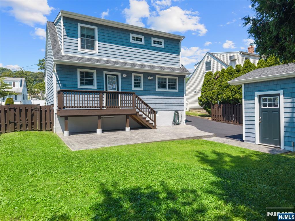 160 Harrington Road - Photo 3