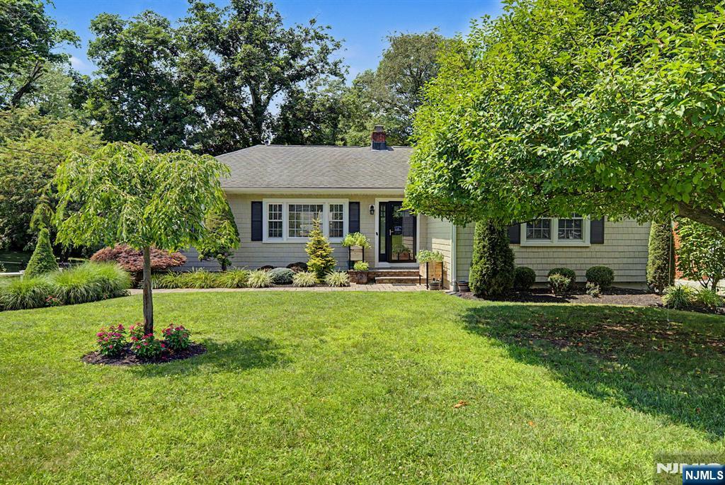 15 Valley Road - Photo 1