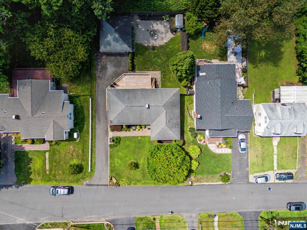 15 Valley Road - Photo 2