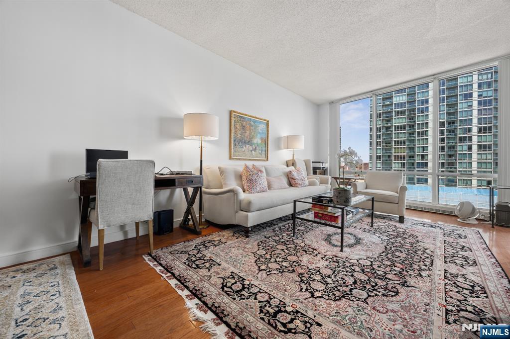 20 Newport Parkway 1210 - Photo 4