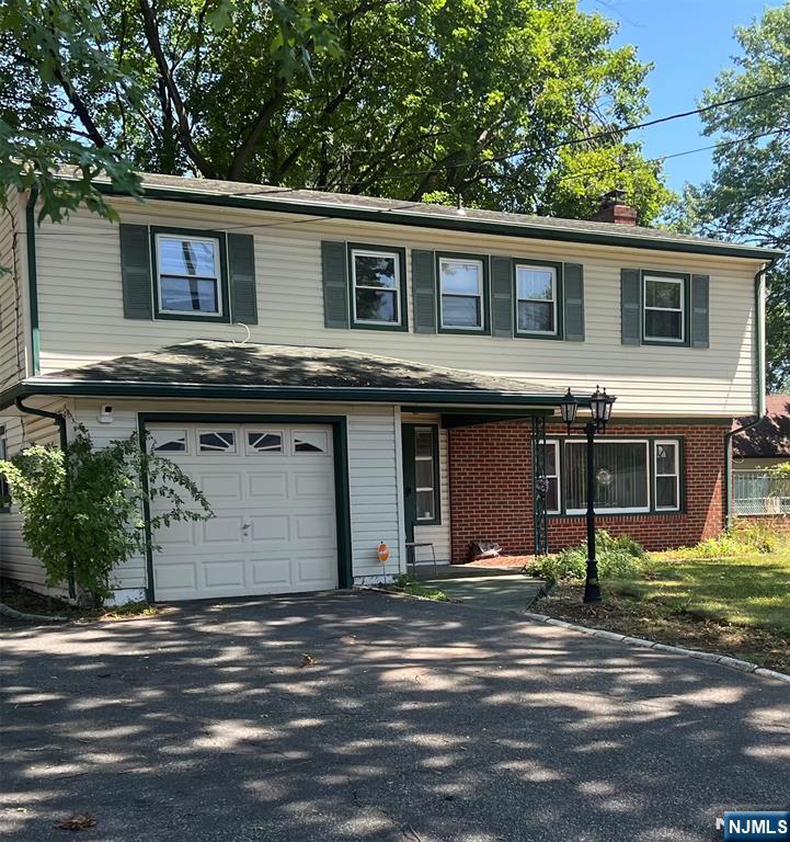 299 Coolidge Avenue - Photo 2