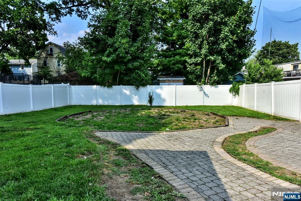 74 Ross Ave, Hackensack, NJ 07601