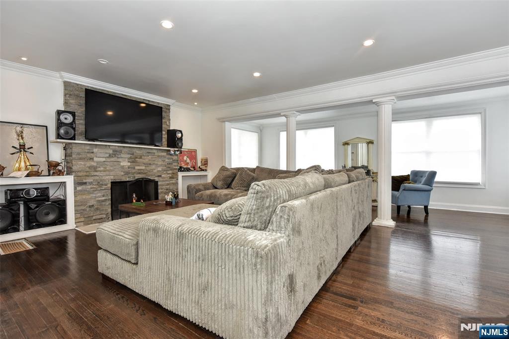 74 Ross Ave, Hackensack, NJ 07601
