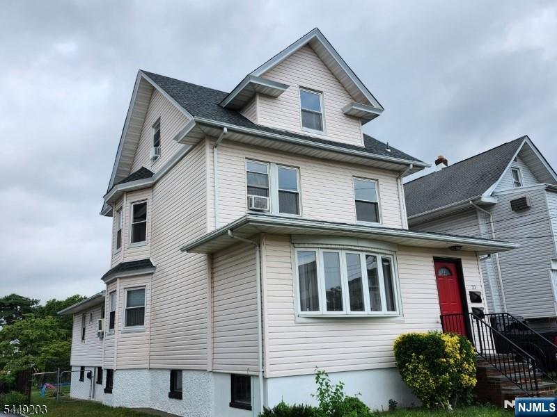 33 Livingston Avenue - Photo 1